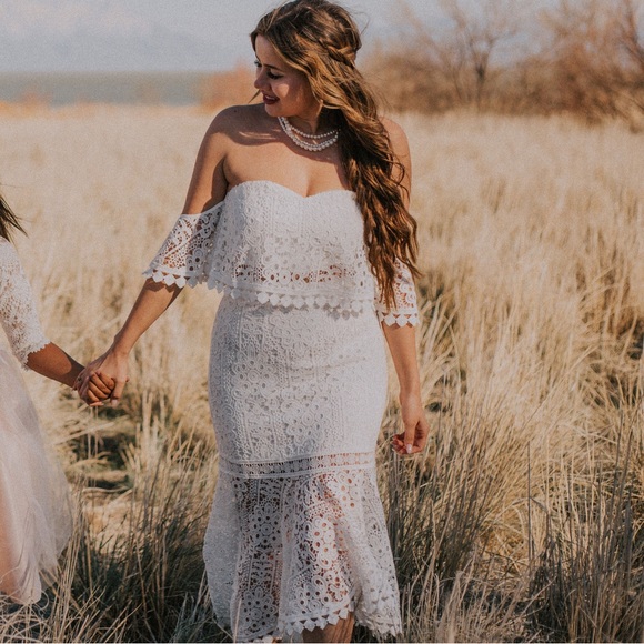 White 2 piece dress - Picture 3 of 3